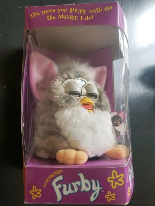 Vintage 1998 Tiger Electronic Furby Grey with Pink Ears Yellow Feet 3