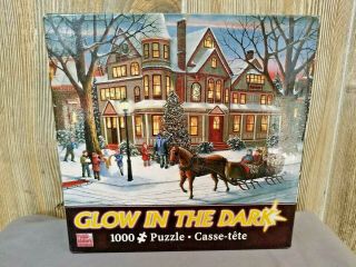 " Victorian Christmas " Glow In The Dark (1000) Piece Puzzle 20 X 27