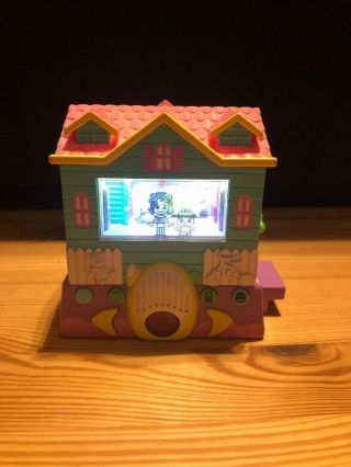 Pixel Chix Babysitter House