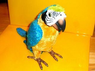 2007 Hasbro Squawkers Macaw Talking Parrot Furreal Friends