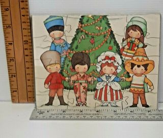 Anne Belle Hand Crafted Wooden Jigsaw Puzzle " Hands Around Christmas " 195 20 Pc