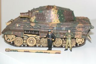 2005 21st Century 1/32 Ww2 German King Tiger Tank Ultimate Soldier W/2 Soldiers