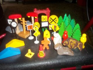 Thomas The Train Wood And Plastic Signs,  Trees Accessories