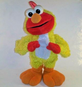 Elmo Sesame Street Chicken Dance Fisher Price Singing Toy 2001