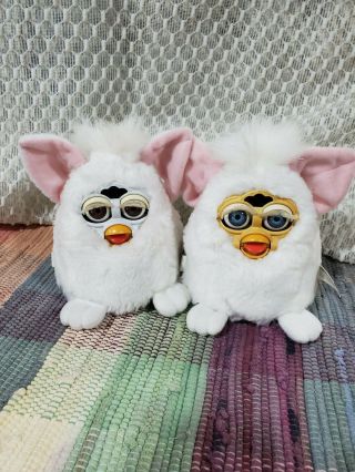 1999 Tiger Electronics Furby White With Pink Ears Set Of 2