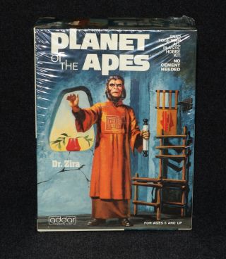 Aurora Model Era 1973 Addar Planet Of The Apes Kit Dr.  Zira Factory