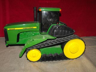 Ertl John Deere 9300t Crawler Tractor Farm Toy 1/16