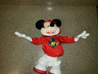 Disney Fisher Price M3 Master Moves Mickey Mouse Hip Hop Break Dancing Doll