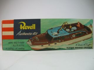 1953 Vintage Revell 1/56 Chris Craft Flying Bridge Cruiser H302:98 (1st Issue)