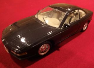 Maisto Black Bmw 850 1:18 Scale Model Toy Car