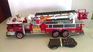 1988 Bright 27 " Radio Controlled Fire Engine 55 With 12 Functions