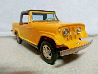 Jeepster Made In Japan Daiya Battery Operated Plastic And Tin Litho Toy Truck