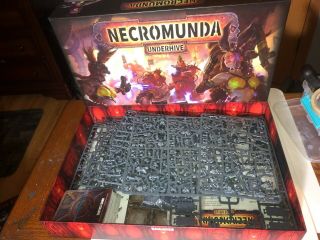40k Necromunda Underhive Starter Set,  Cards,  Boards,  Several Sprues Etc