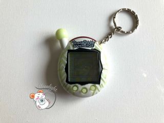 Tamagotchi Connection V4 White Green Glow In The Dark Shell 2007