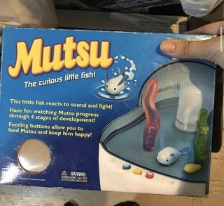 Mutsu Curious Little Fish Toy