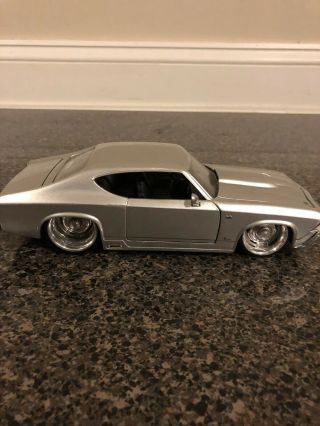 Jada Toys,  Dub City Big - Time Muscle Car 1969 Chevy Chevelle Silver 1:24 Diecast