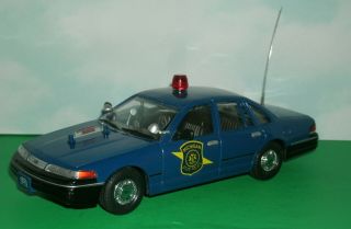 1/24 Scale 1993 Ford Crown Vic Diecast Police Car Michigan State Police Cvpi P71