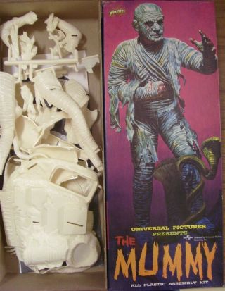 Universal Monster Mummy 1999 Toys R Us Polar Lights Aurora Model Kit 427 - 98