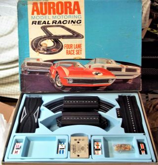 Aurora Model Motoring Complete Ho 1324 Tjet 4 Lane Slot Car Race Track Set 4 Car