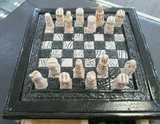 Mexican Chess Set Malachite Wood Aztec Vs.  Conquistador Mayan Board 3