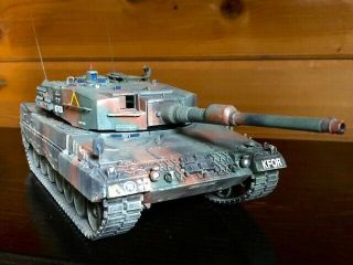 Italeri 1/35 Leopard 2 German Tank Built Kit Camouflaged And Weathered