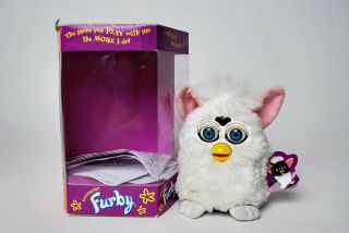 Tiger Electronics 1998 Furby 70 - 800 White With Blue Eyes With Tags
