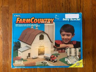 Vintage Ertl Farm Country Dairy Barn Toy Set Missing Truck