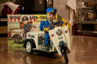 Vintage Toy Patrol Auto Tricycle Battery Operated Made In Japan Servicar