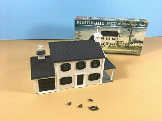 Ho Ga. ,  Plasticville 2902,  Two Story House,  Black/white,  Complete,  Ob,  Perfect