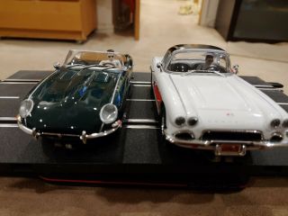 Carerra 1/24.  Exclusiv 20486 - 1962 chevy corvette and 20485 Jaguar Xke slotcars 2