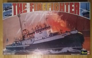 Revell The Firefighter Harbor Fire Boat 1979 Complete Unbuilt