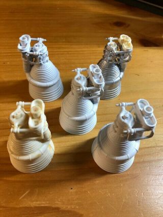 Set Of Revell Apollo: Saturn V 1:96 Scale F1 Engines - L@@k