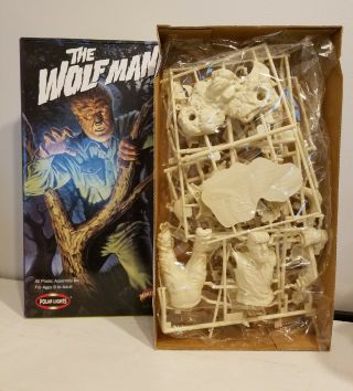 The Wolfman Polar Lights Universal Monsters Model Kit - But No Instructions
