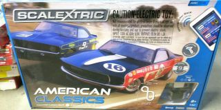 Scalextric C1362t Arc One American Classic Set Camaro Ford Mustang:1/32 Slot Car