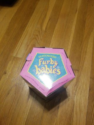 Furby Babies Purple & Yellow Model 70 - 940 1999 Tiger Electronics Pre owned w/tag 3