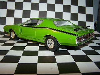 1/25 AMT 1971 DODGE CHARGER R/T 440 