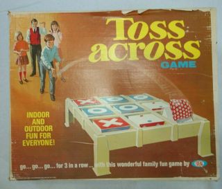 Vintage Toss Across Game 1970 Ideal 100 Complete - 8 Bean Bags & Instructions