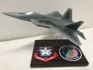 Built F - 22 Raptor Desk Model Plastic - 1/72 Scale -