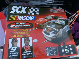 SCX 1:32 NASCAR Tri - Oval Speedway Slot Car Set Kevin Harvick/Kasey Kahne 3