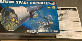 Revell 1/24 Gemini Space Capsule Plastic Model Kit