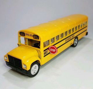 Die Cast School Bus International Blue Bird Body S Gauge Scale Model 8” Cb 38453