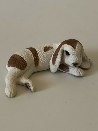 Schleich Lop Rabbit Bunny Laying 2010 Figure