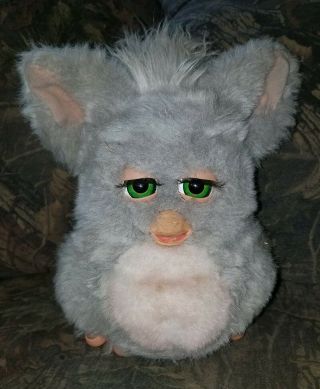 2005 Furby By Tiger Electronics,  Great,  Gray,  9 "