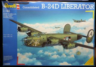 1:48th Scale Revell Wwii Us Consoldated B - 24 Liberator Bomber 04529 Rb - Gb