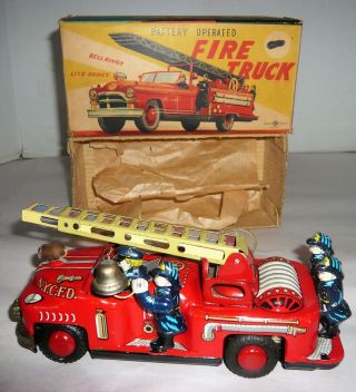 Vintage Japan Battery Operated Fire Engine Truck Tin Toy W/box