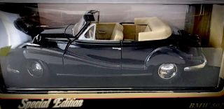 Maisto Black 1955 BMW 502 Diecast Model - Scale 1:18 3