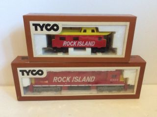 Vintage Ho Tyco Rock Island 4301 Locomotive And 327 - 10 Caboose