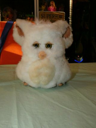 Large Furby 59294 Toy White With Amber Eyes Tiger Electronics 2005