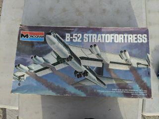 Monogram B - 52 Stratofortress 1/72 Scale Model Kit Complete L@@k