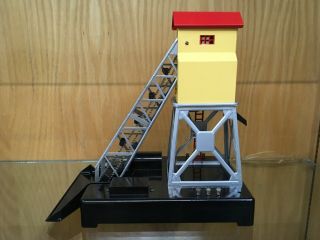 Lionel 97 Remote Control Coal Elevator w/OB,  Inserts,  etc.  from 1950 - LN to NM 2